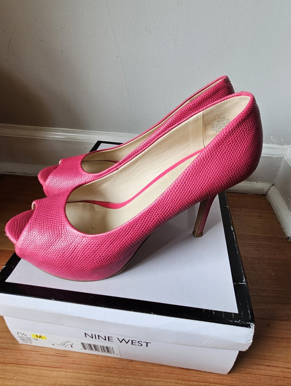 Nine West Hot Pink Textured Peep-Toe Heels - Picture 1 of 4
